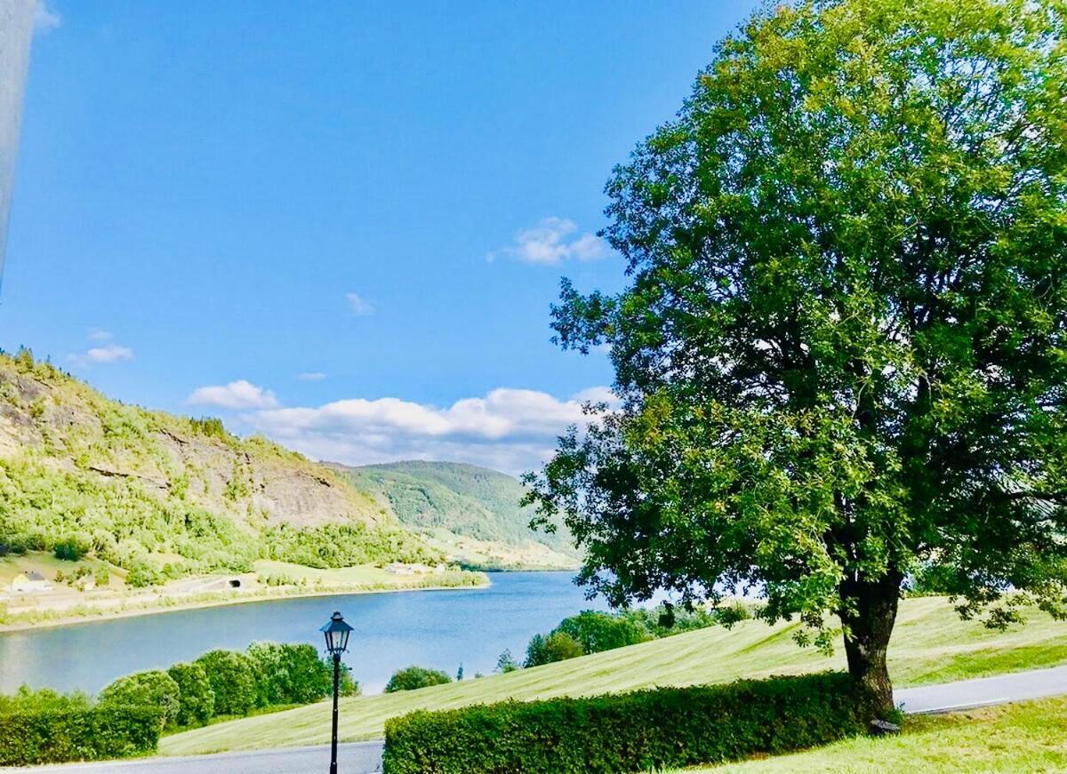 Lilandtunet Gjestgiveri Liland  Exteriör bild