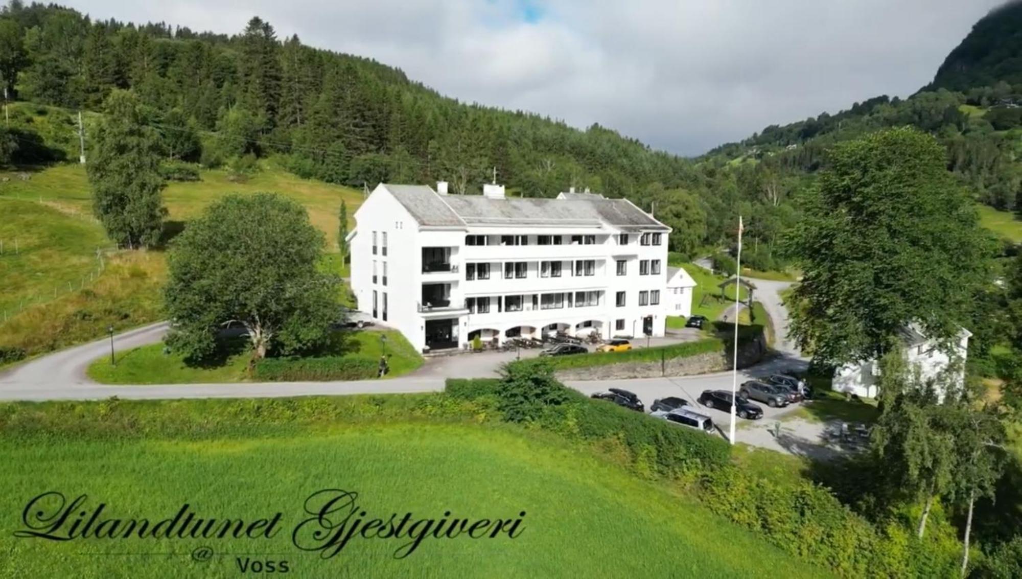 Lilandtunet Gjestgiveri Hotell Liland  Exteriör bild